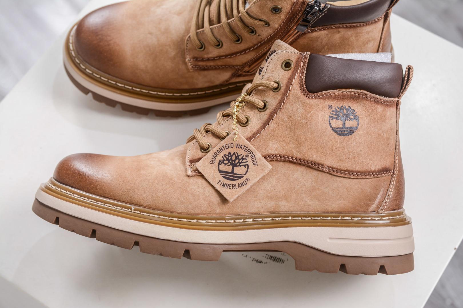 280 Timberland 添柏岚/天伯伦 户外高帮休闲大黄靴系列 TB10033 CAMEL