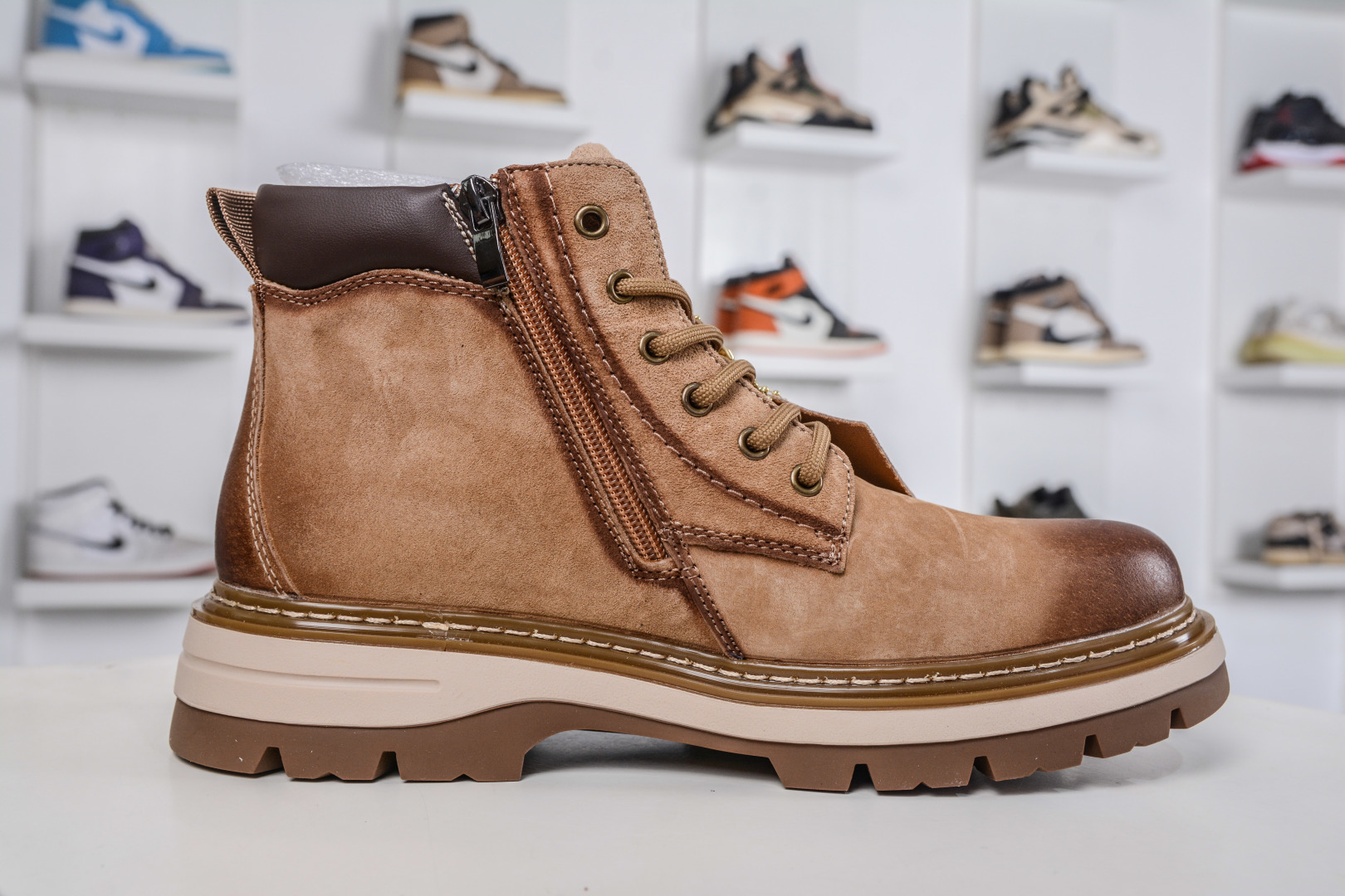 280 Timberland 添柏岚/天伯伦 户外高帮休闲大黄靴系列 TB10033 CAMEL