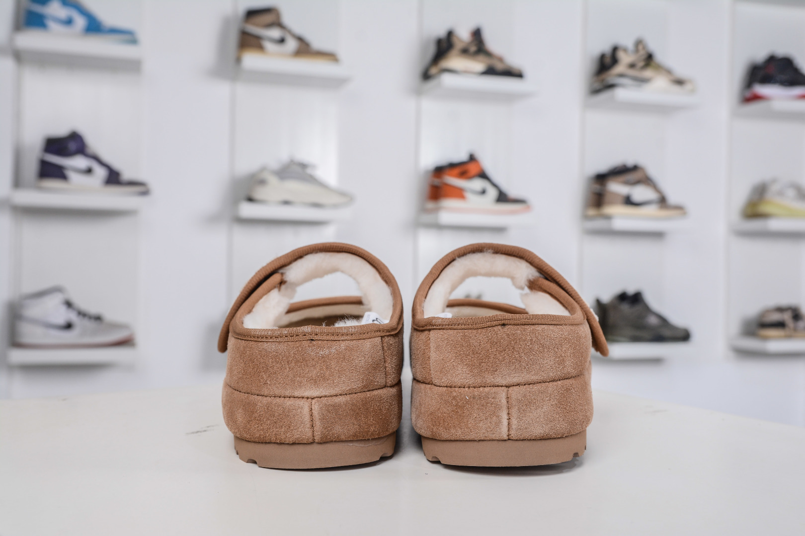 240 UGG 牙刷绣羊毛玛丽珍2.0版本 爆款回归 奶呼呼又软糯糯的冬日感 088-1-CHE