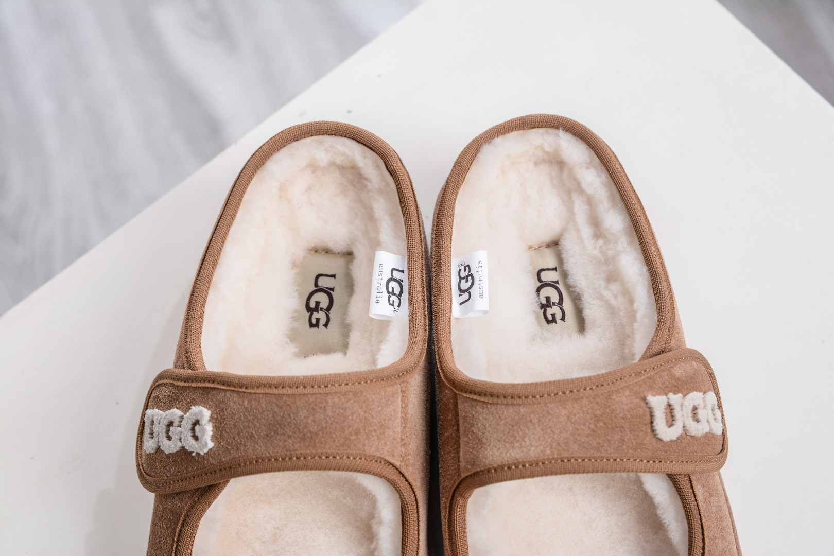 240 UGG 牙刷绣羊毛玛丽珍2.0版本 爆款回归 奶呼呼又软糯糯的冬日感 088-1-CHE