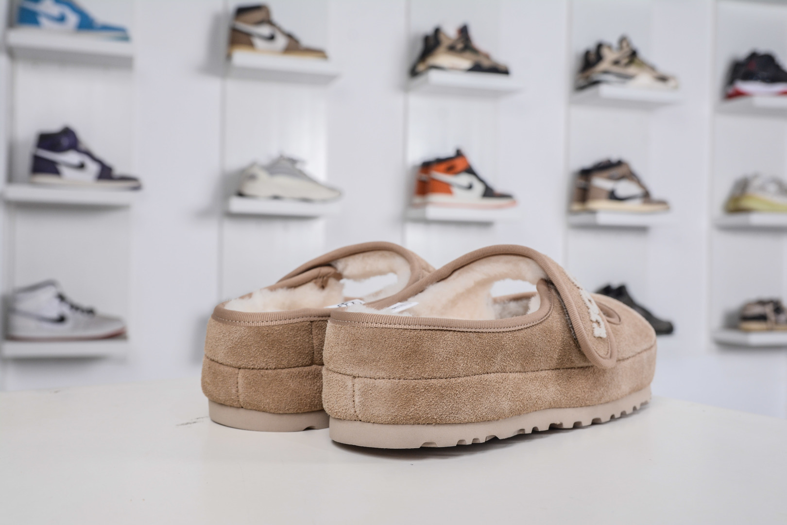 240 UGG 牙刷绣羊毛玛丽珍2.0版本 爆款回归 奶呼呼又软糯糯的冬日感 制牛反绒搭配澳洲美利奴羊毛