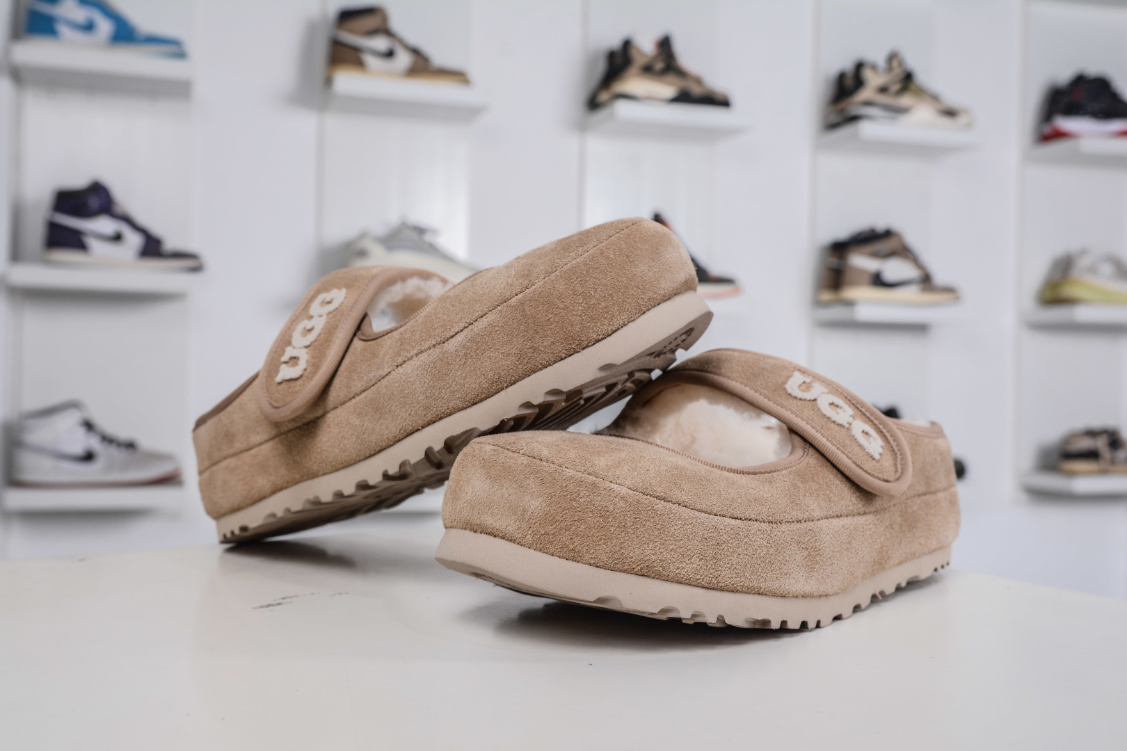 240 UGG 牙刷绣羊毛玛丽珍2.0版本 爆款回归 奶呼呼又软糯糯的冬日感 制牛反绒搭配澳洲美利奴羊毛