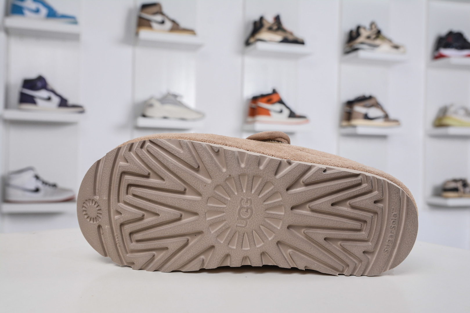 240 UGG 牙刷绣羊毛玛丽珍2.0版本 爆款回归 奶呼呼又软糯糯的冬日感 制牛反绒搭配澳洲美利奴羊毛