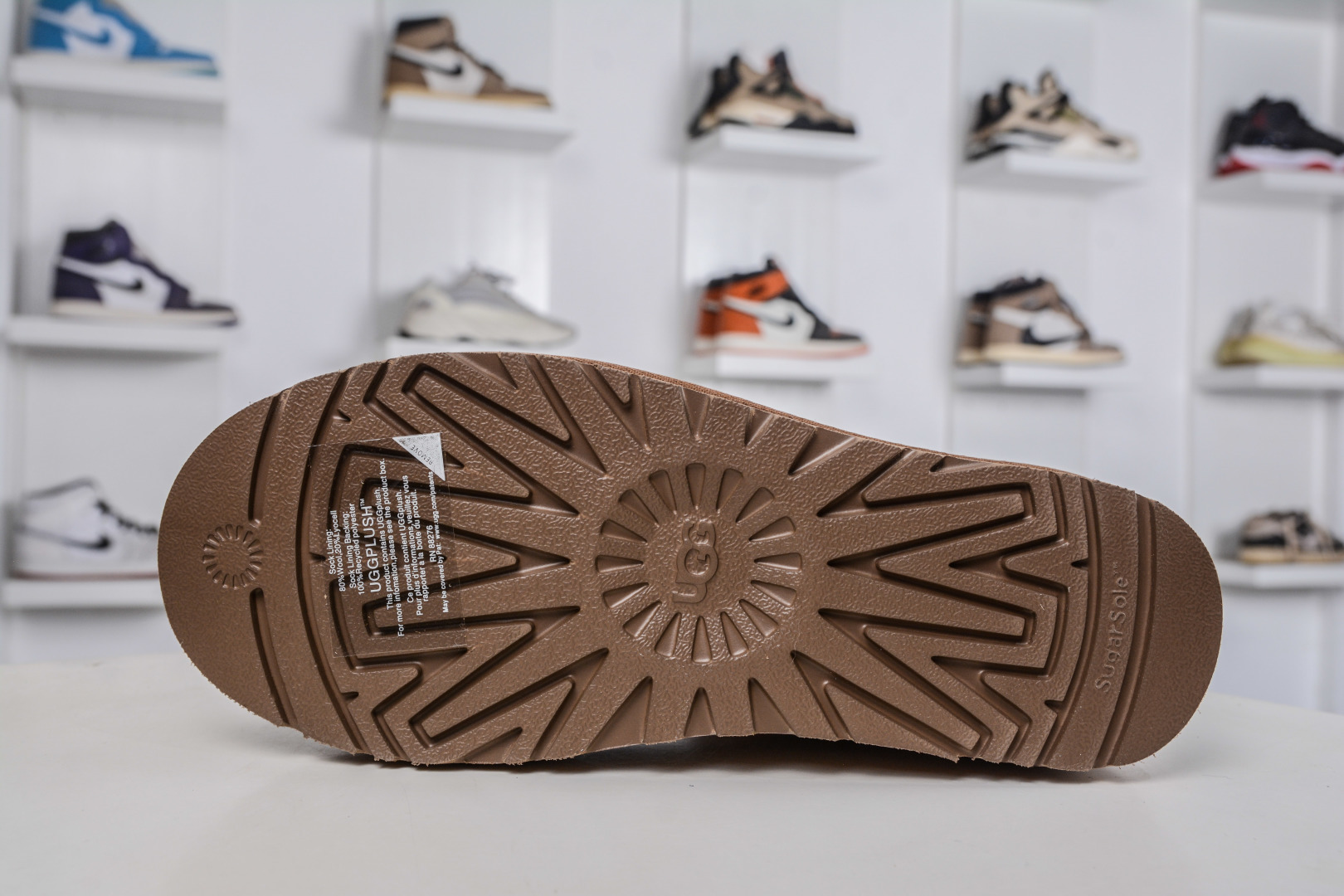 240 UGG 短筒厚底3cm 栗色 秋冬羊皮毛一体雪地靴 1134991-CHE