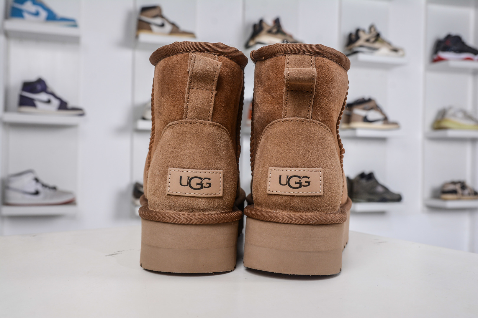 240 UGG 短筒厚底3cm 栗色 秋冬羊皮毛一体雪地靴 1134991-CHE