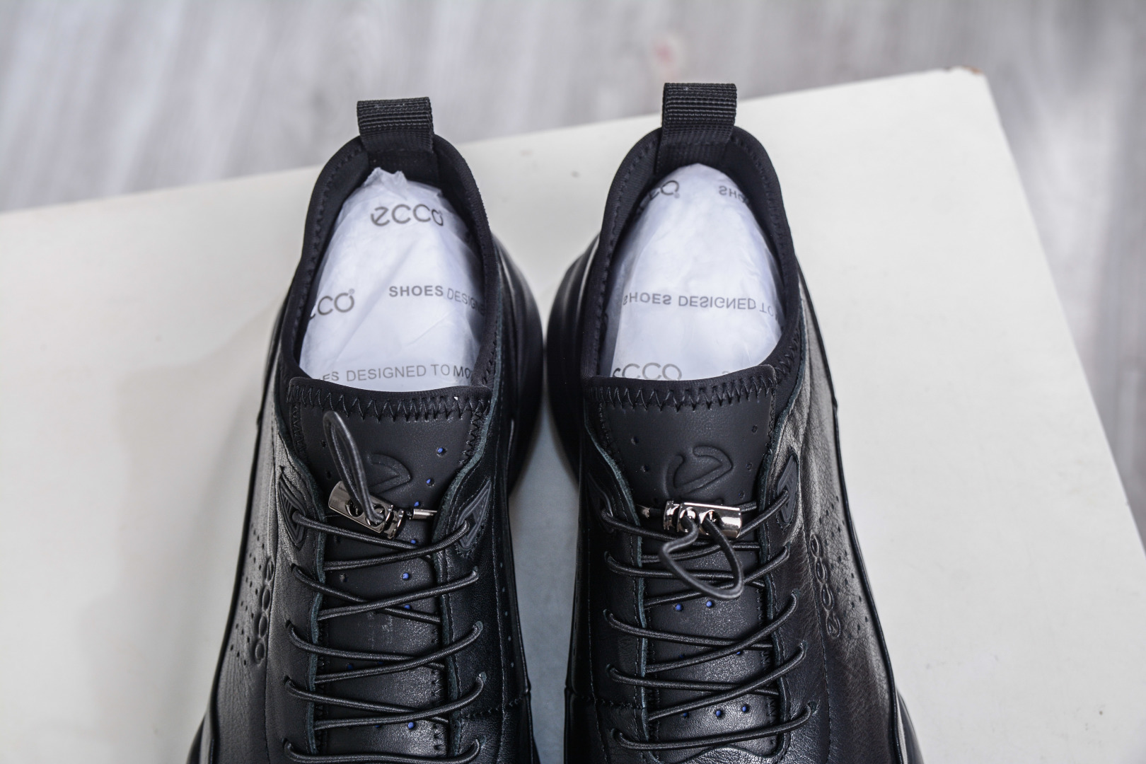 300 Ecco/爱步 健步C系列新款 Biom2025 透气防滑健步跑步鞋 516108-01