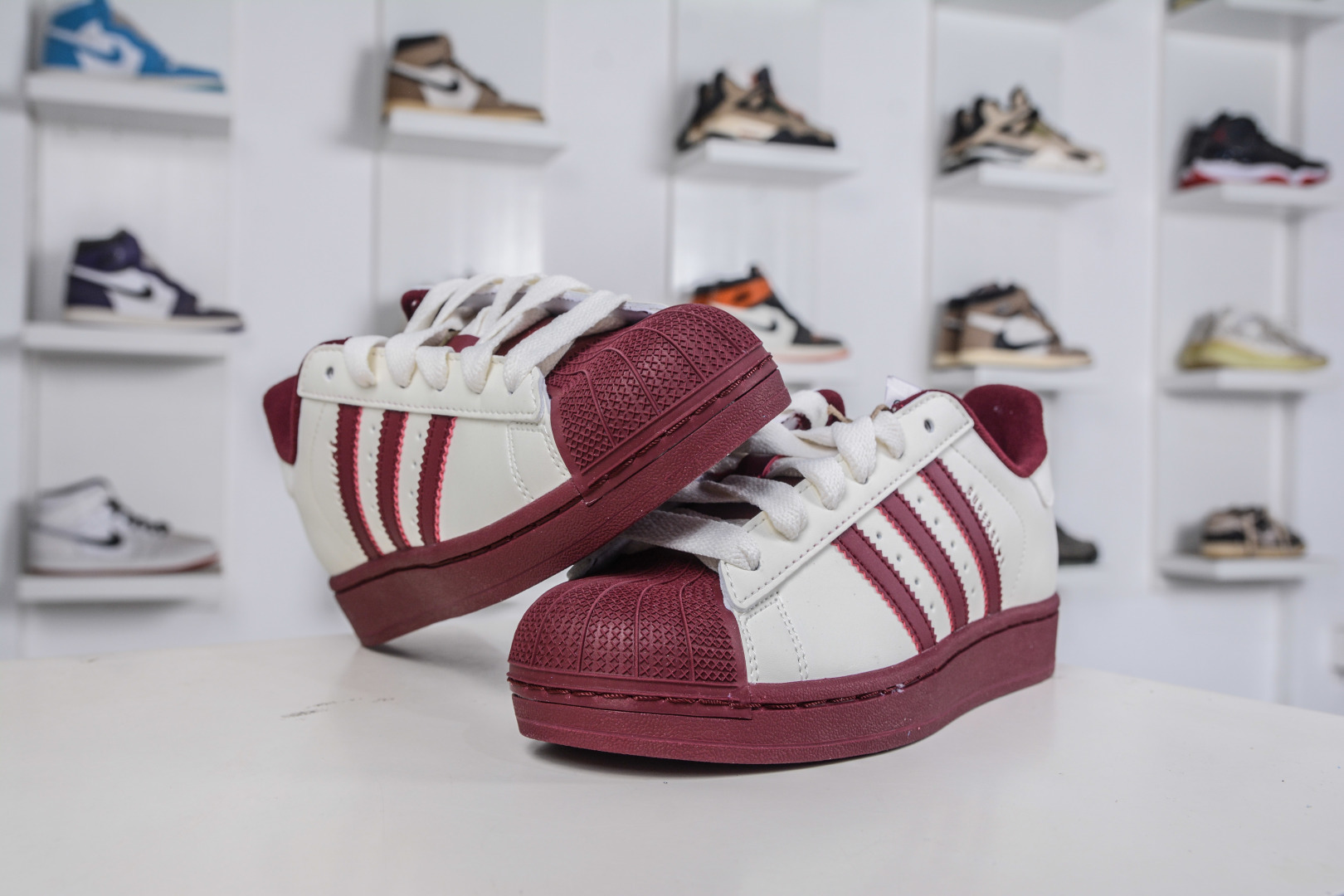 140 CS版 Adidas Originals Super 2025全新版本 贝壳头官方同步 贝壳头经典小白板鞋 KJ6981