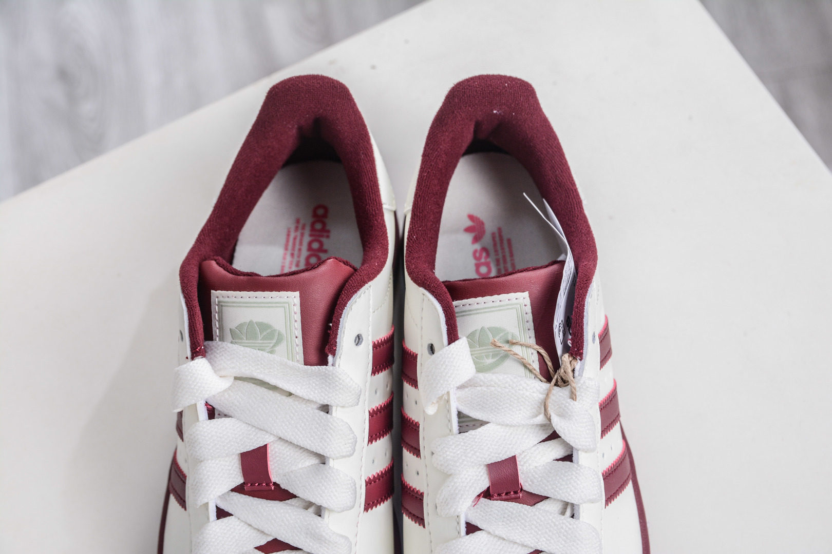 140 CS版 Adidas Originals Super 2025全新版本 贝壳头官方同步 贝壳头经典小白板鞋 KJ6981