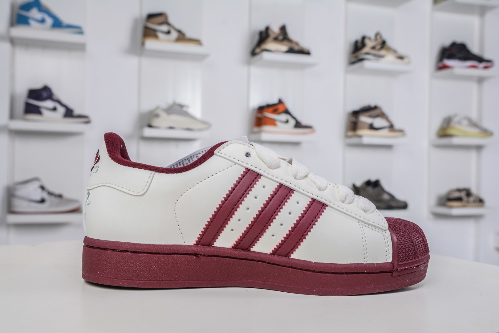 140 CS版 Adidas Originals Super 2025全新版本 贝壳头官方同步 贝壳头经典小白板鞋 KJ6981