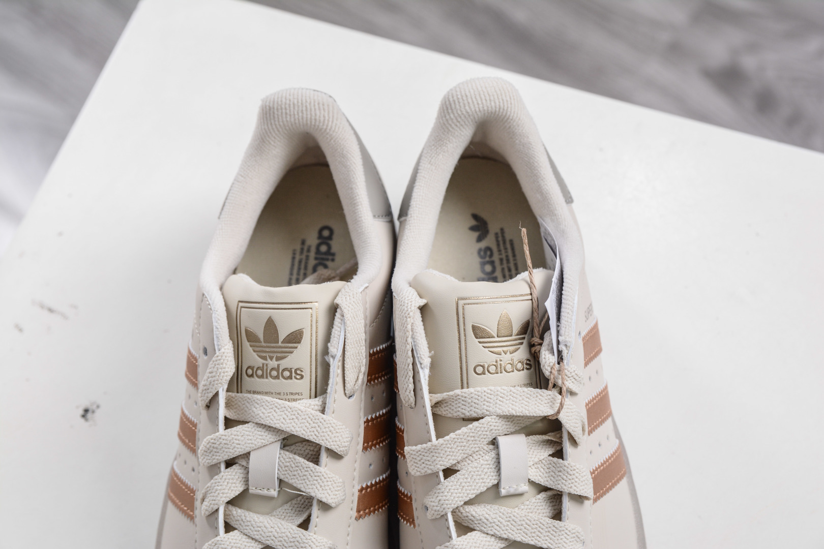 140 CS版 Adidas Originals Super 2025全新版本 贝壳头 JR7355