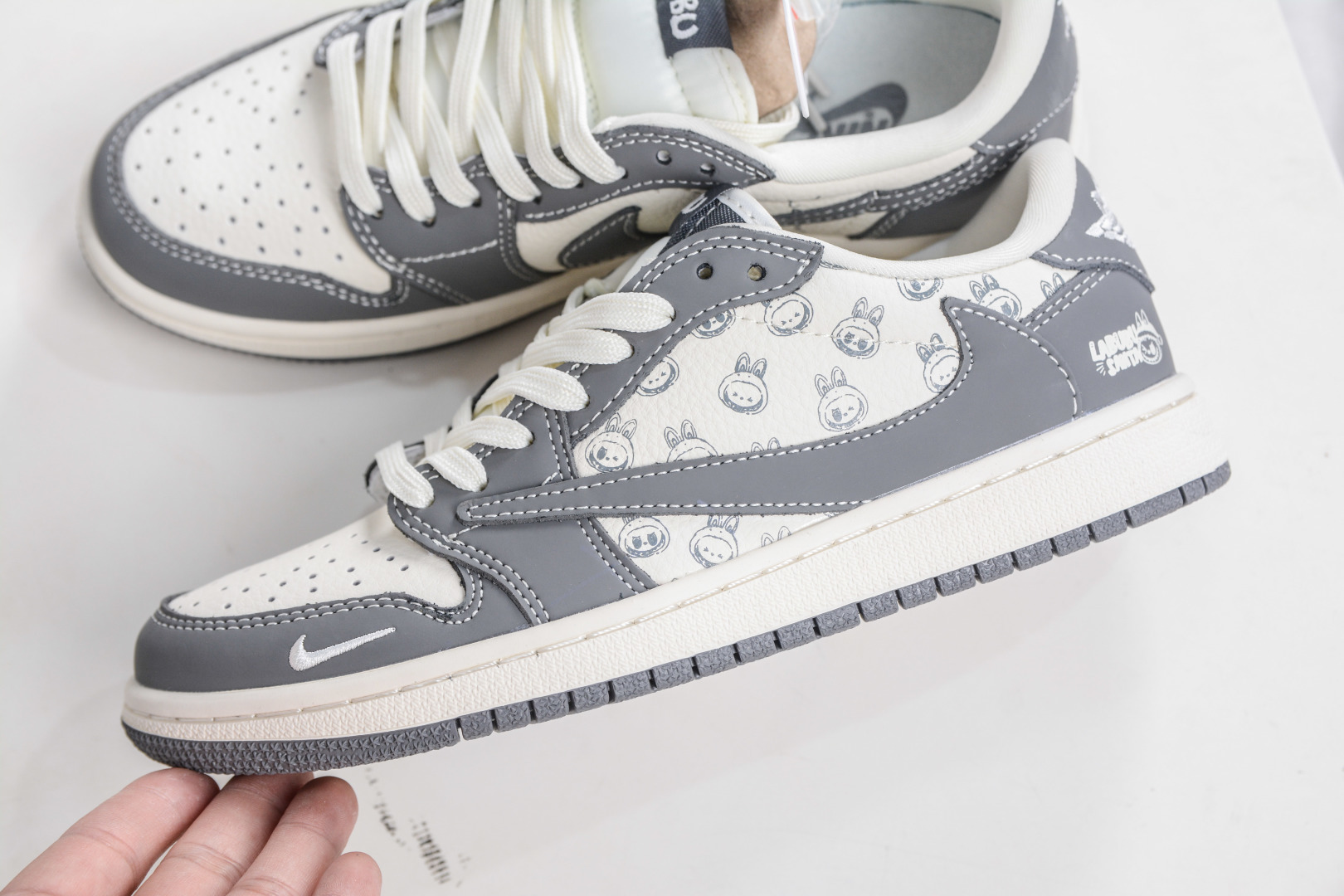 TS x Air Jordan AJ1 Low X LABUBU 低帮联名拉布布-白灰 LD2028-055