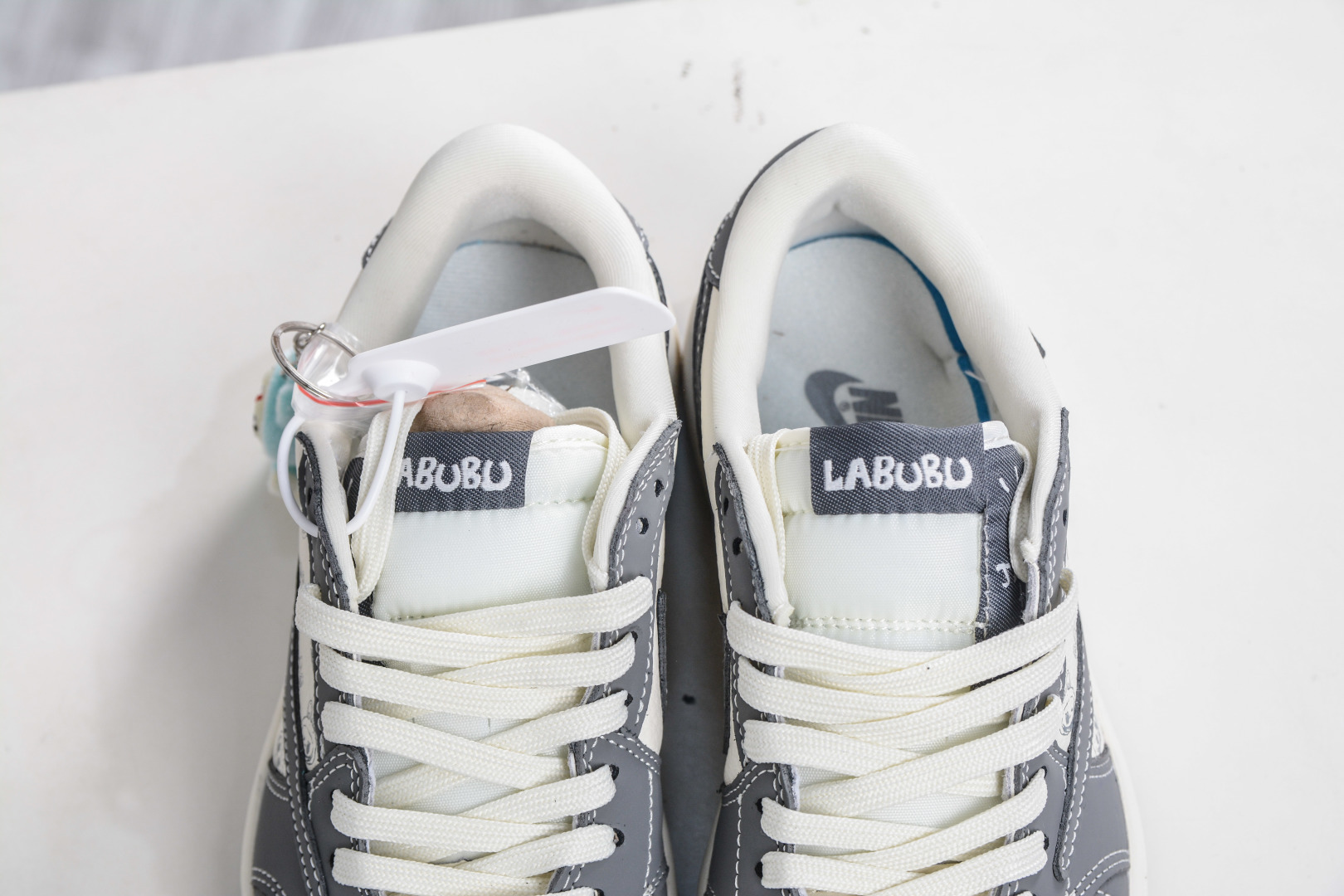 TS x Air Jordan AJ1 Low X LABUBU 低帮联名拉布布-白灰 LD2028-055