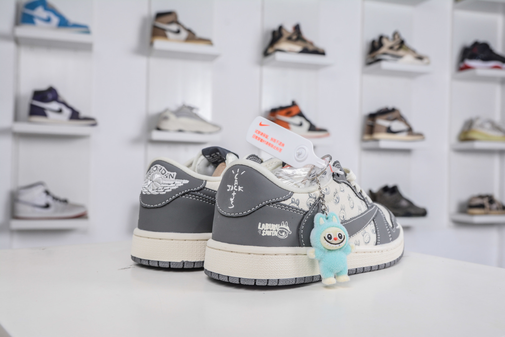 TS x Air Jordan AJ1 Low X LABUBU 低帮联名拉布布-白灰 LD2028-055
