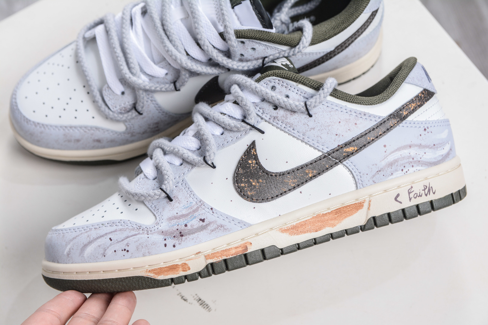 Nike Dunk Low 素履流金 灰金 素履之上 HF5441-102-High Quatity Cheap Brand wholesale wholesaler seller Clothes Bags handbags Sneakers Top Fashion Clothing Shoes from China Factory Chinese suppliers best Quality Beautiful Price Nike Dunk Low 素履流金 灰金 素履之上 HF5441-102