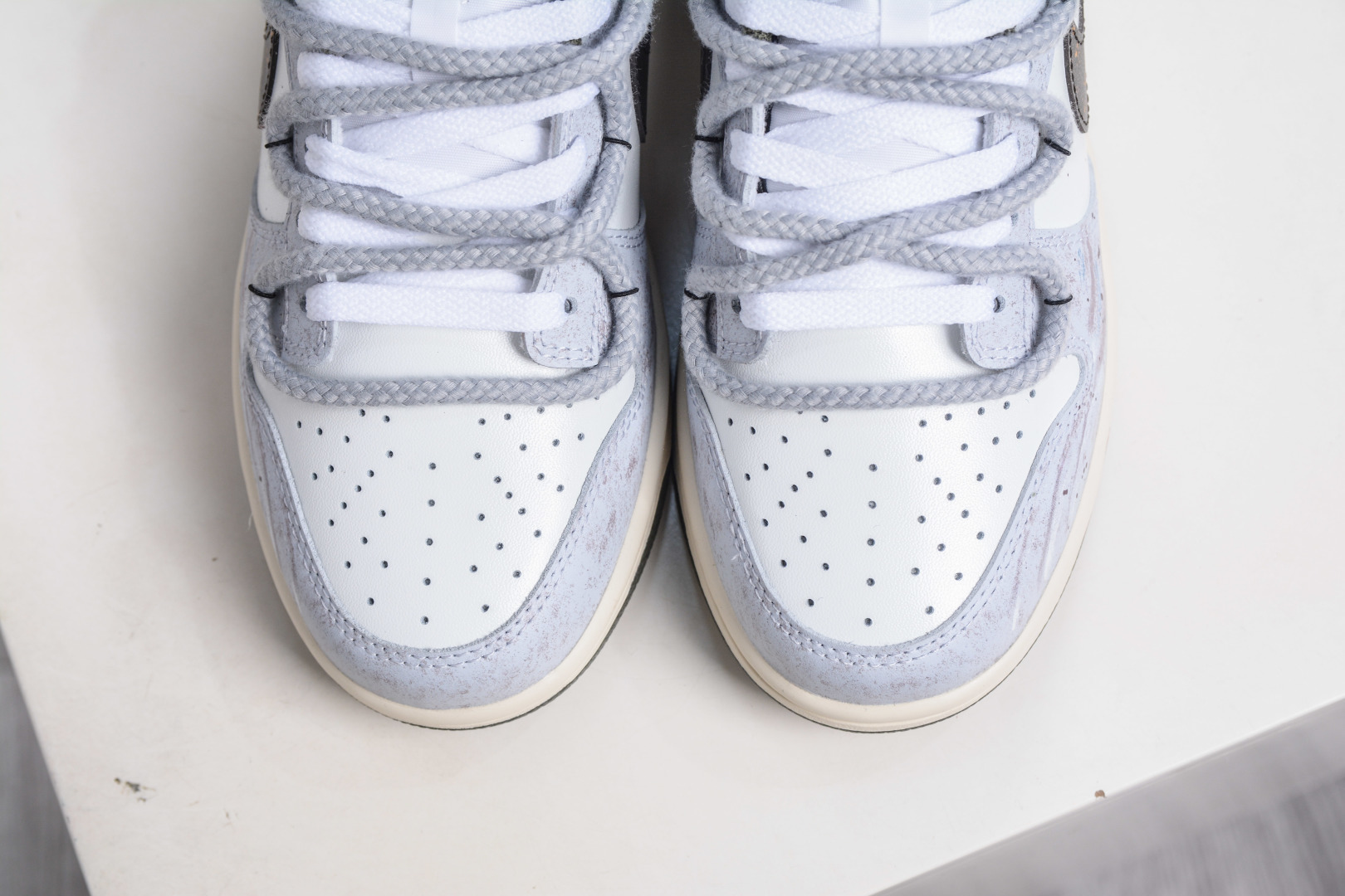 Nike Dunk Low 素履流金 灰金 素履之上 HF5441-102-High Quatity Cheap Brand wholesale wholesaler seller Clothes Bags handbags Sneakers Top Fashion Clothing Shoes from China Factory Chinese suppliers best Quality Beautiful Price Nike Dunk Low 素履流金 灰金 素履之上 HF5441-102