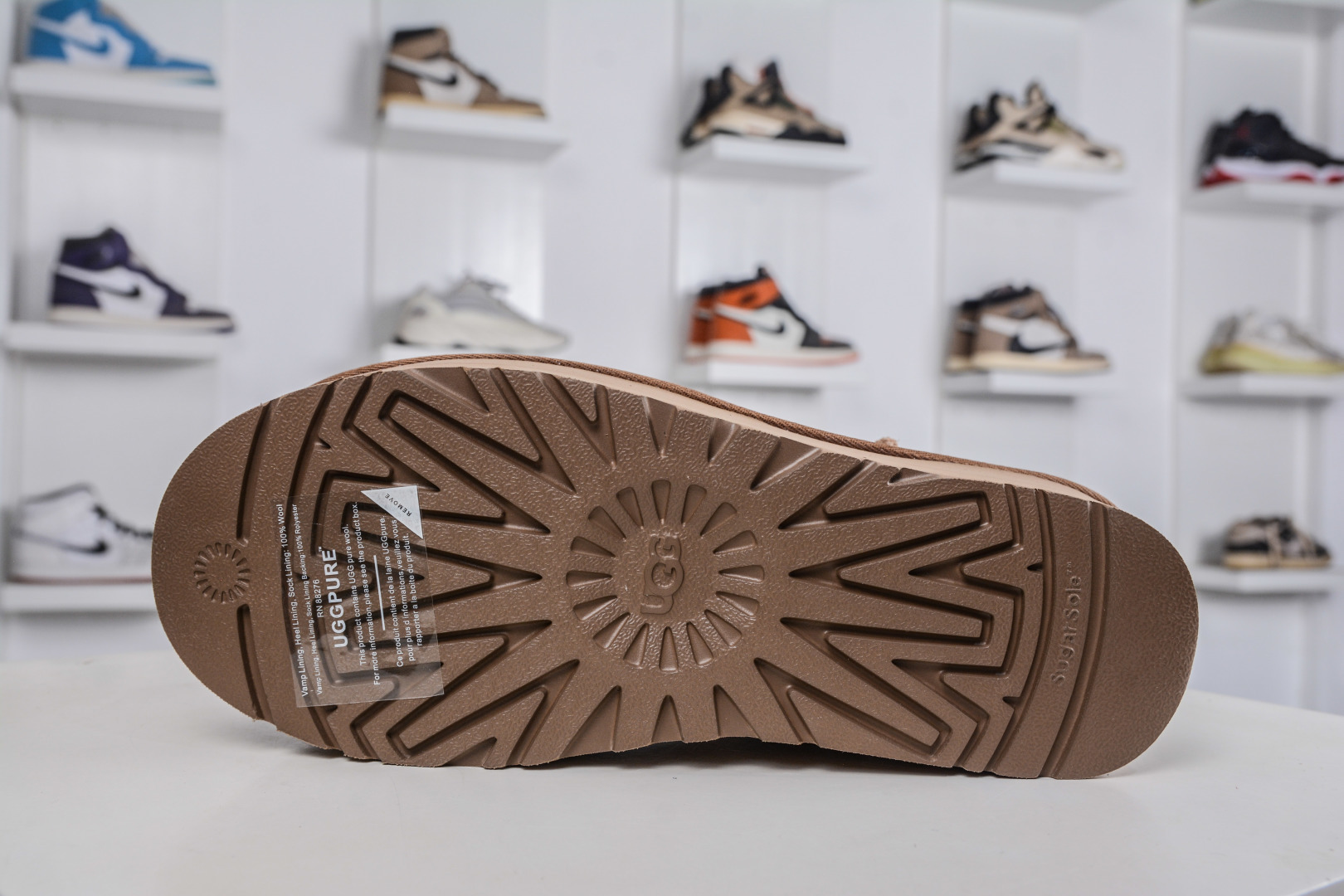 250 UGG 周冬雨同款 厚底5cm 栗色 1135092-CHE-Chinese UA Cheap High Quatity Brand Clothes Bags handbags Sneakers wholesale wholesaler seller from China Factory suppliers Fashion Clothing Shoes best Quality Beautiful Price 250 UGG 周冬雨同款 厚底5cm 栗色 1135092-CHE