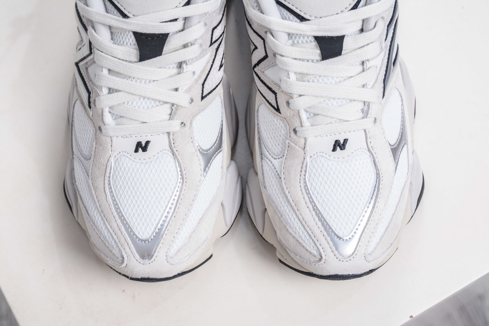 220 T版 新百伦New Balance NB9060 灰白银 U9060JRB