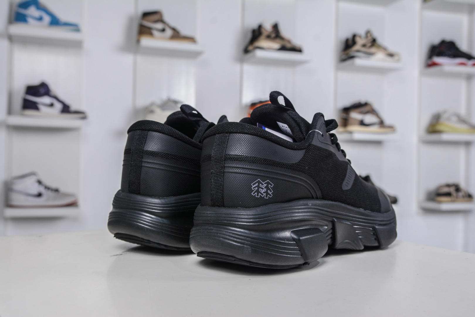 220 可隆 KOLON SPORT ELEMENT 抓地耐磨户外运动鞋休闲鞋 FE4DX23-360/BLK