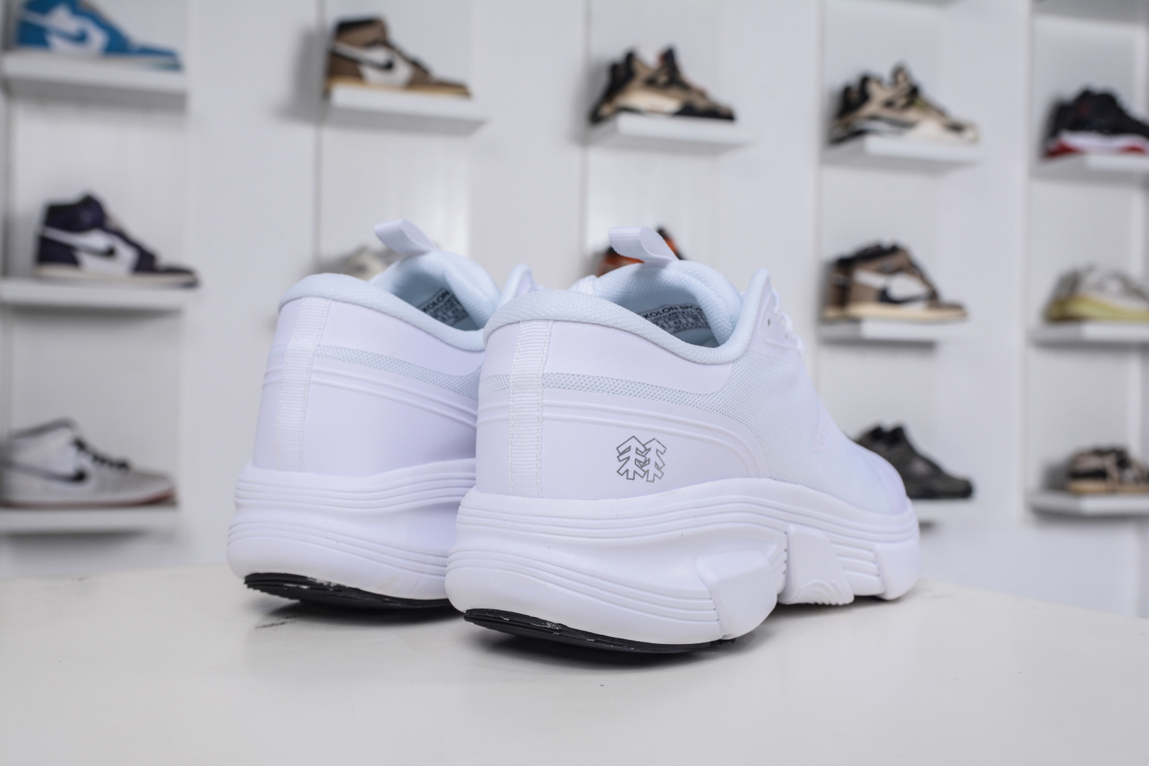 220 可隆 KOLON SPORT ELEMENT 抓地耐磨户外运动鞋休闲鞋 FE4DX23-360/WHT