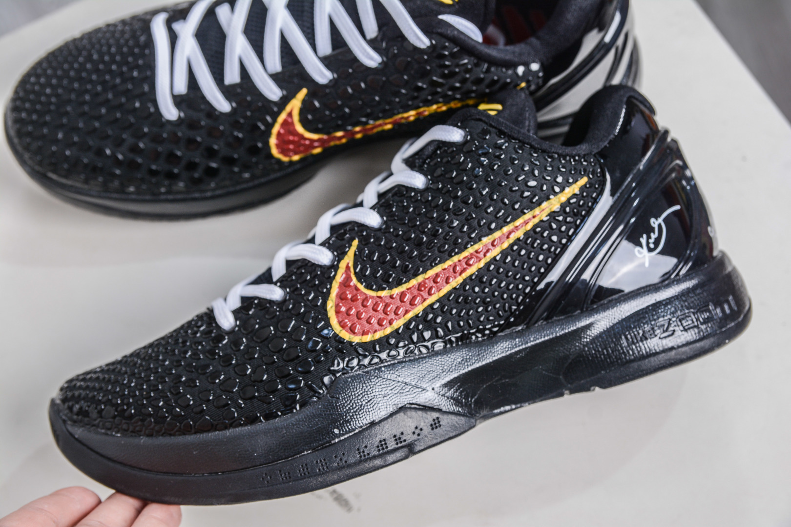 NK Zoom Kobe 6 科比6代 黑金红 前后气垫加持 PE2025-103