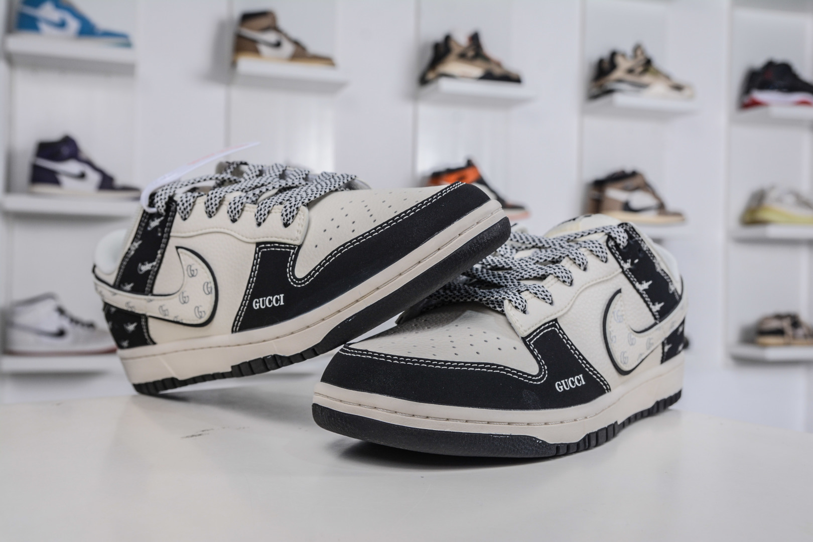 Nike SB Dunk Low x GUCCI 古驰联名-白黑 JP1628-021
