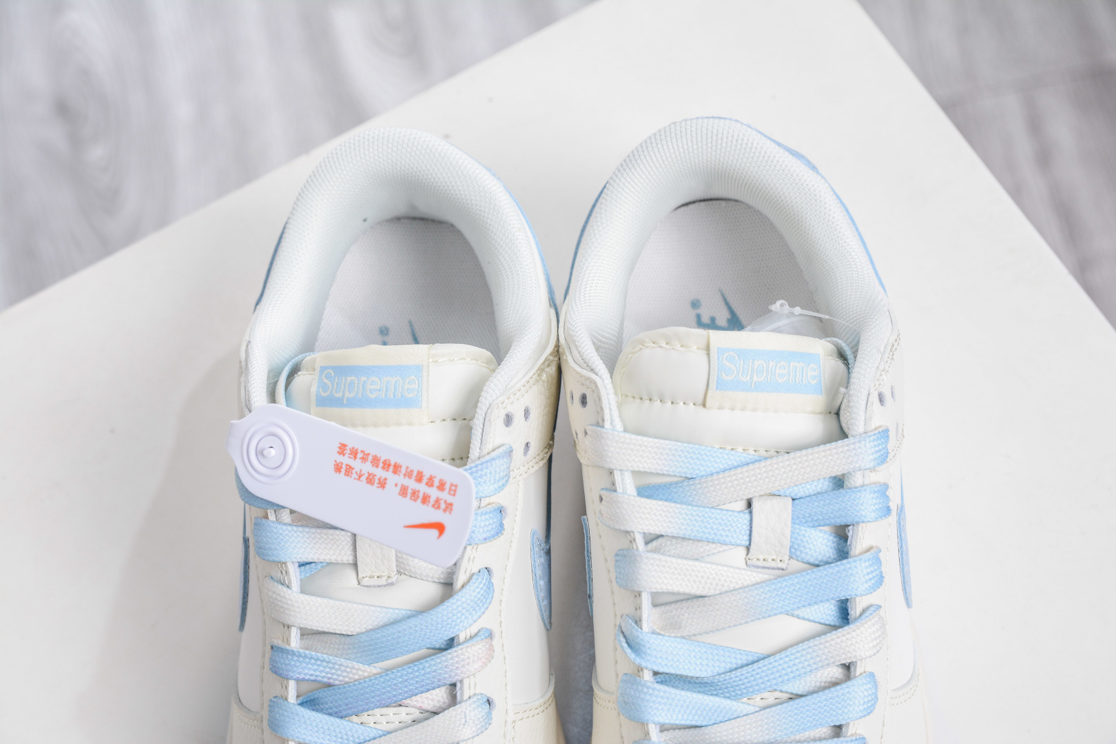 Nike SB Dunk Low x Superme SUP联名-米白浅蓝 JP1628-012
