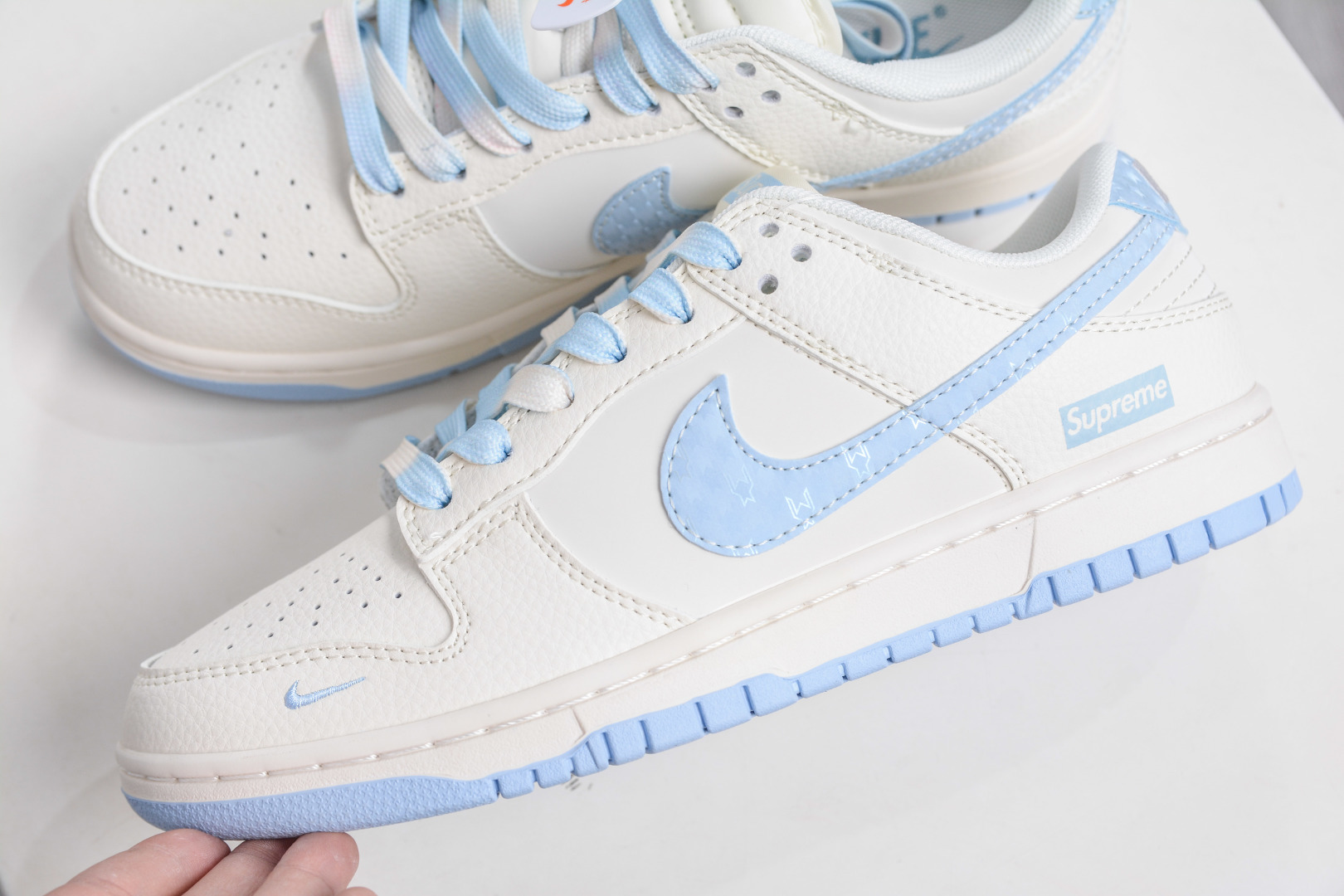 Nike SB Dunk Low x Superme SUP联名-米白浅蓝 JP1628-012