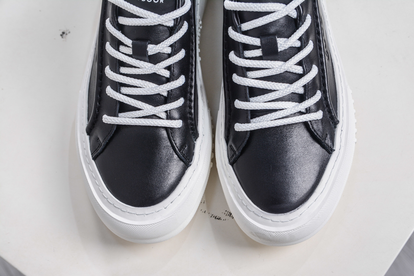 300 Ecco/爱步 男士百搭简约休闲小白鞋 简单耐看清爽版型 503198-01-Chinese UA Cheap High Quatity Brand Clothes Bags handbags Sneakers wholesale wholesaler seller from China Factory suppliers Fashion Clothing Shoes best Quality Beautiful Price 300 Ecco/爱步 男士百搭简约休闲小白鞋 简单耐看清爽版型 503198-01