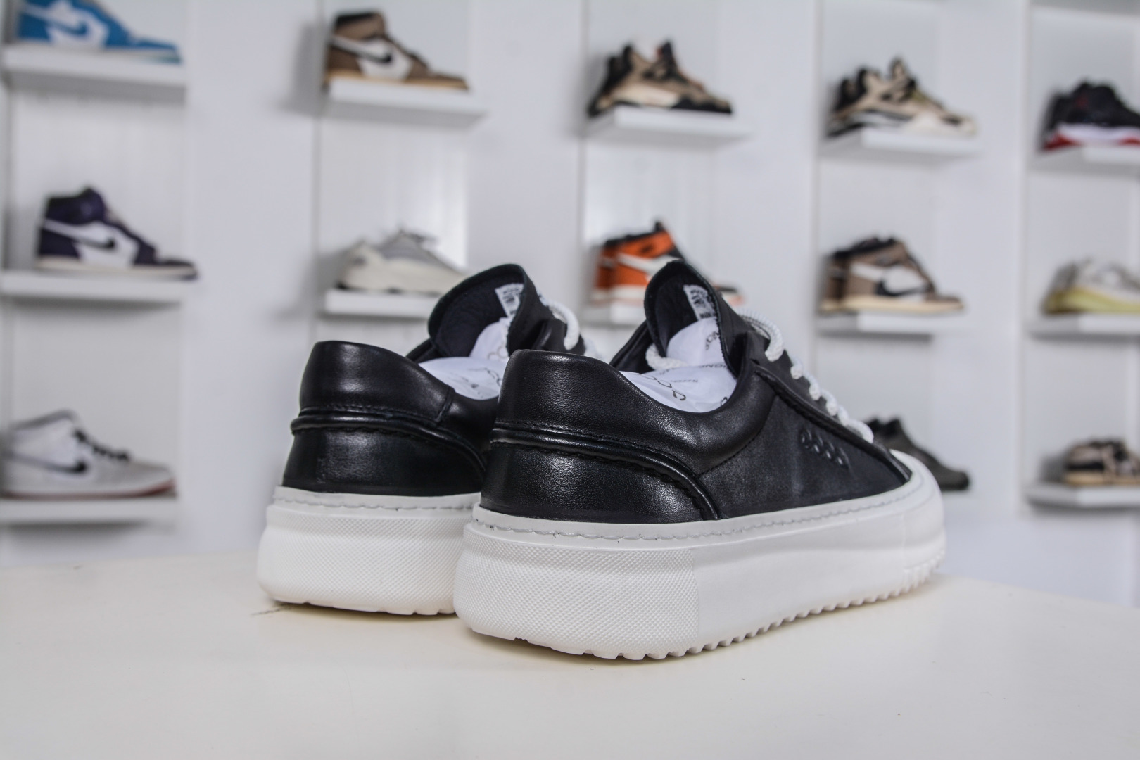 300 Ecco/爱步 男士百搭简约休闲小白鞋 简单耐看清爽版型 503198-01-Chinese UA Cheap High Quatity Brand Clothes Bags handbags Sneakers wholesale wholesaler seller from China Factory suppliers Fashion Clothing Shoes best Quality Beautiful Price 300 Ecco/爱步 男士百搭简约休闲小白鞋 简单耐看清爽版型 503198-01