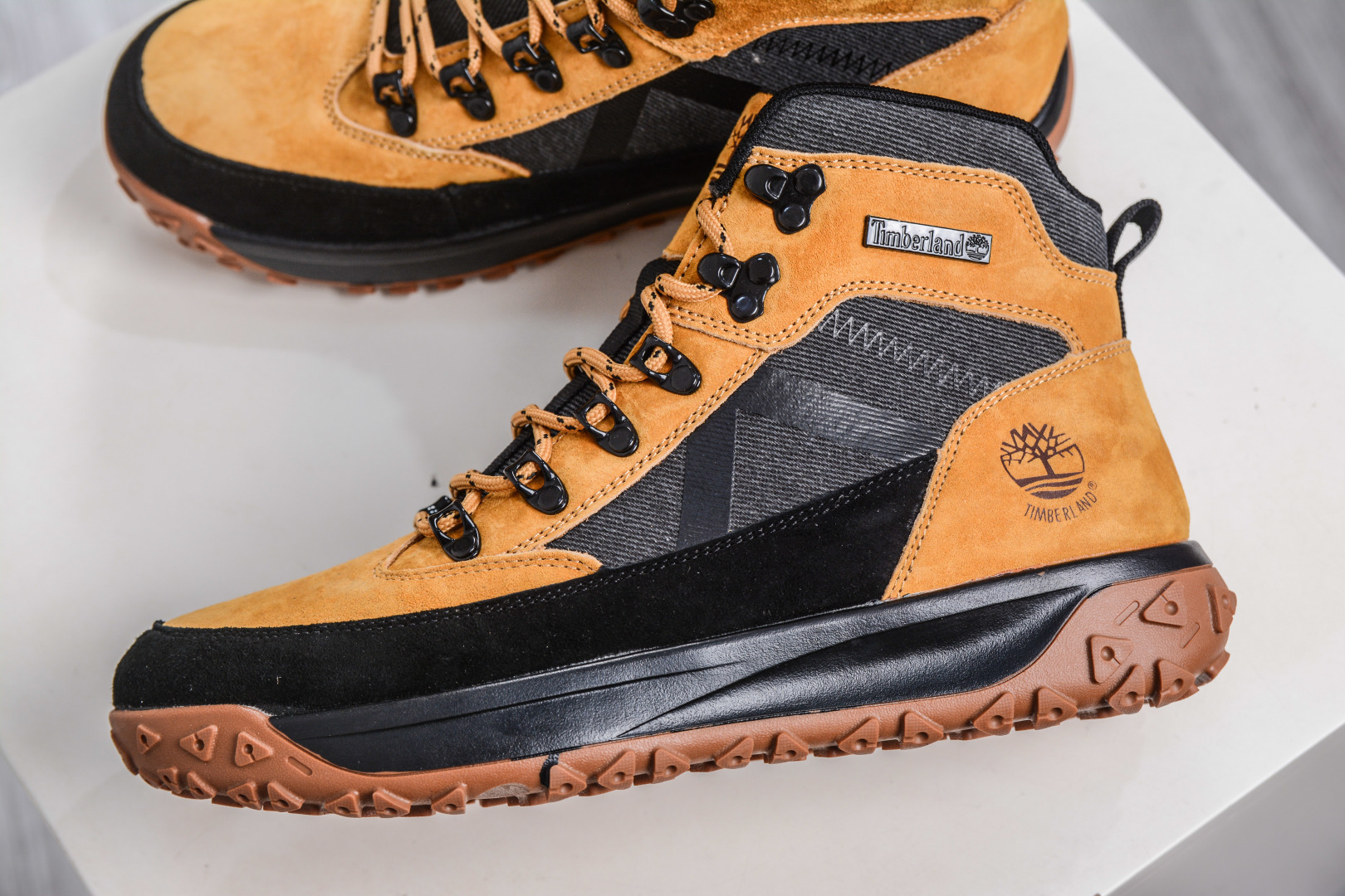 220 Timberland添柏岚/天伯伦经典户外休闲大黄靴系列 TB A67JC 997