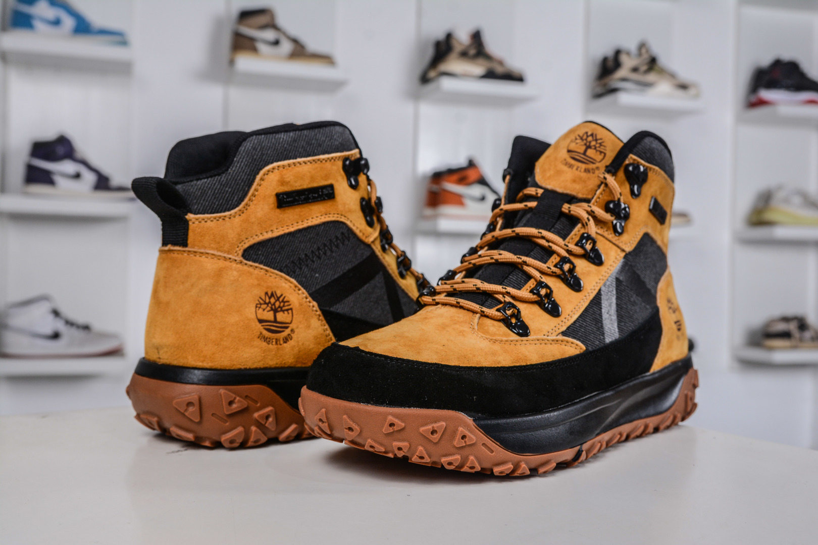 220 Timberland添柏岚/天伯伦经典户外休闲大黄靴系列 TB A67JC 997