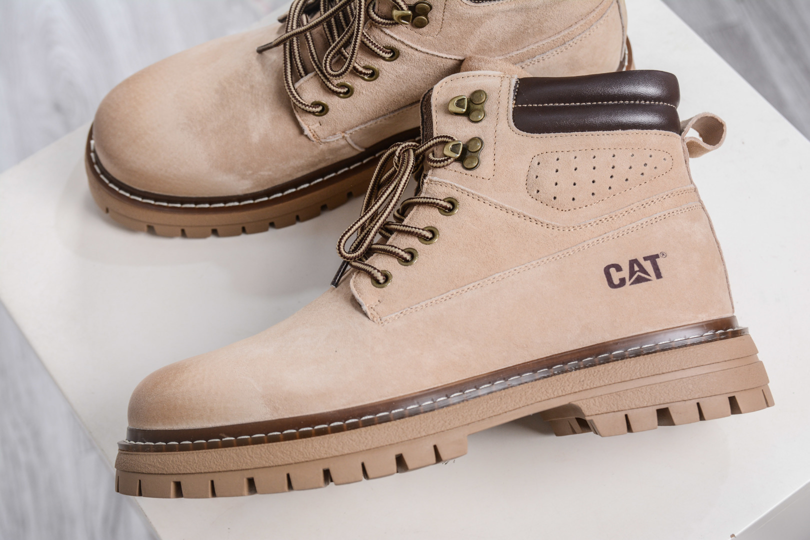 280 CAT卡特 硬汉推土机品牌经典百搭户外休闲大黄靴系列