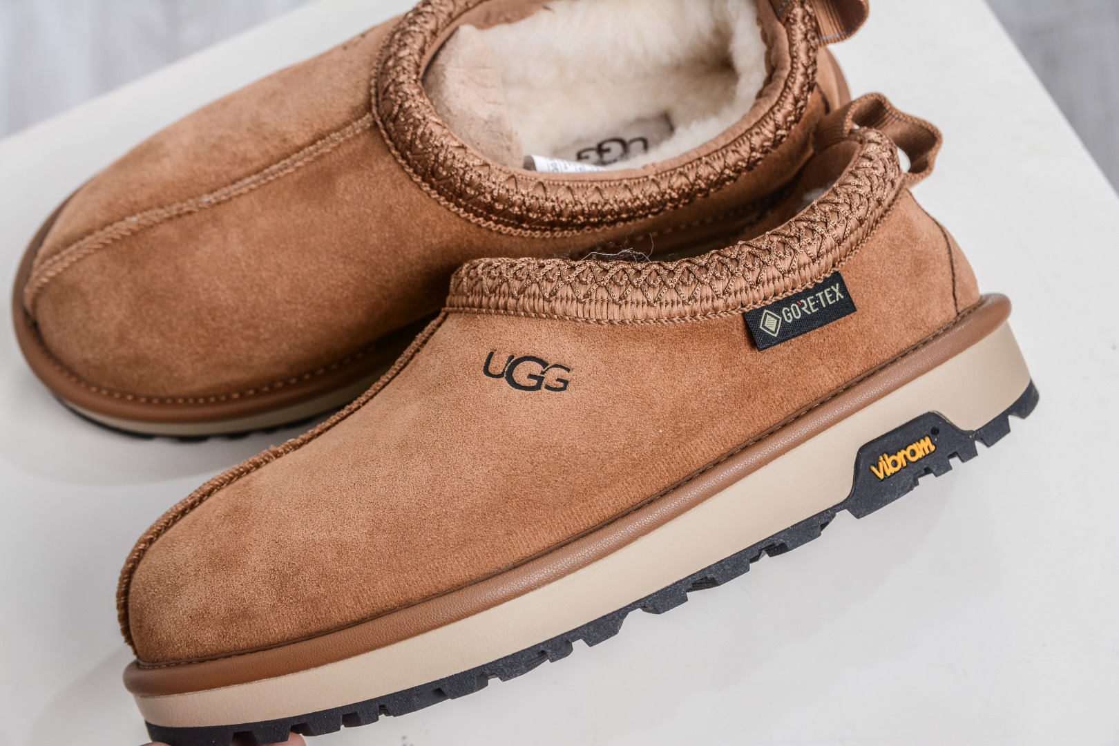 260 UGG Tasman GTX 冬季中性雪地鞋 1172790-Chinese UA Cheap High Quatity Brand Clothes Bags handbags Sneakers wholesale wholesaler seller from China Factory suppliers Fashion Clothing Shoes best Quality Beautiful Price 260 UGG Tasman GTX 冬季中性雪地鞋 1172790