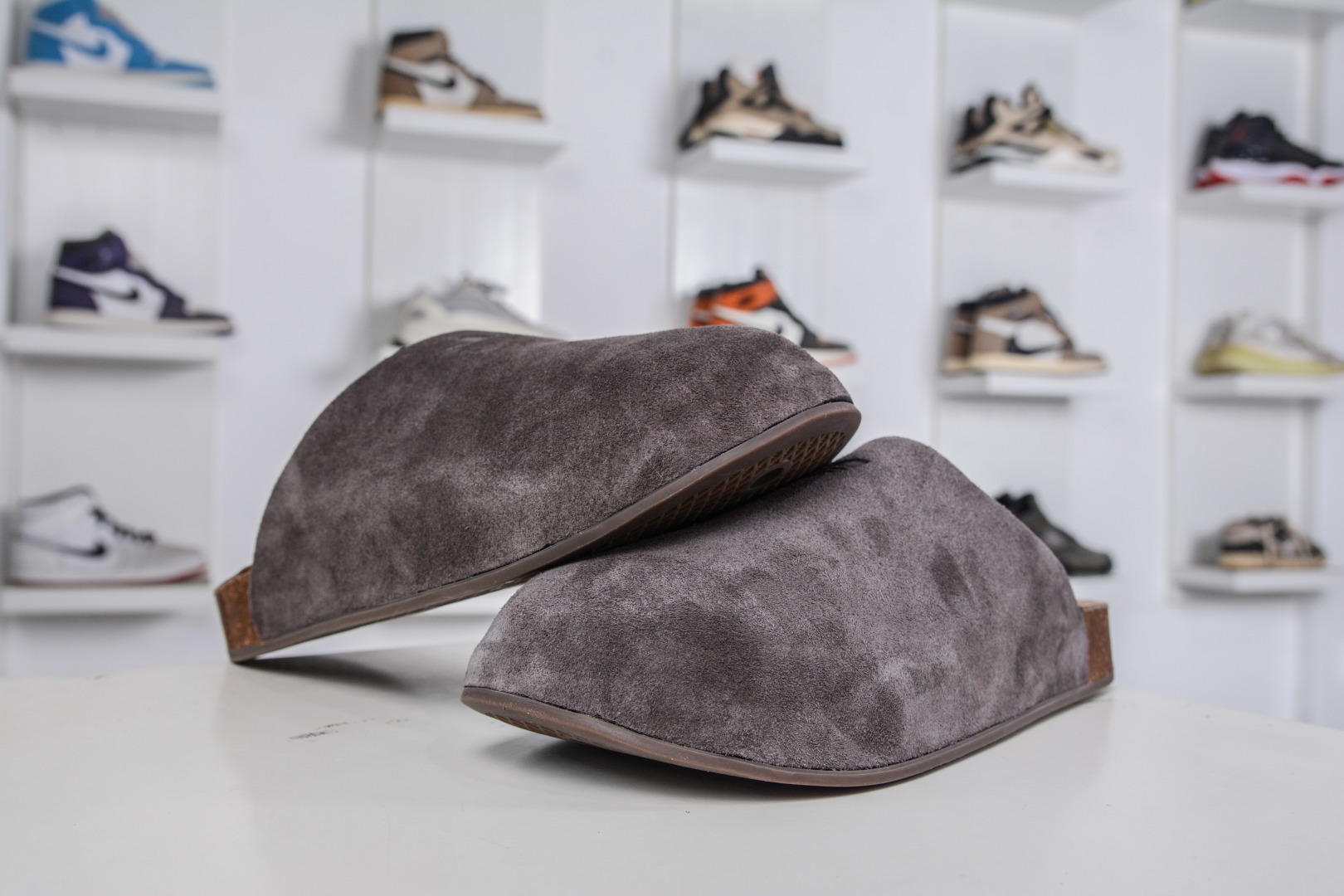 adidas originals Adimule 棕色 勃肯系 防磨防滑包头拖鞋 JS0705