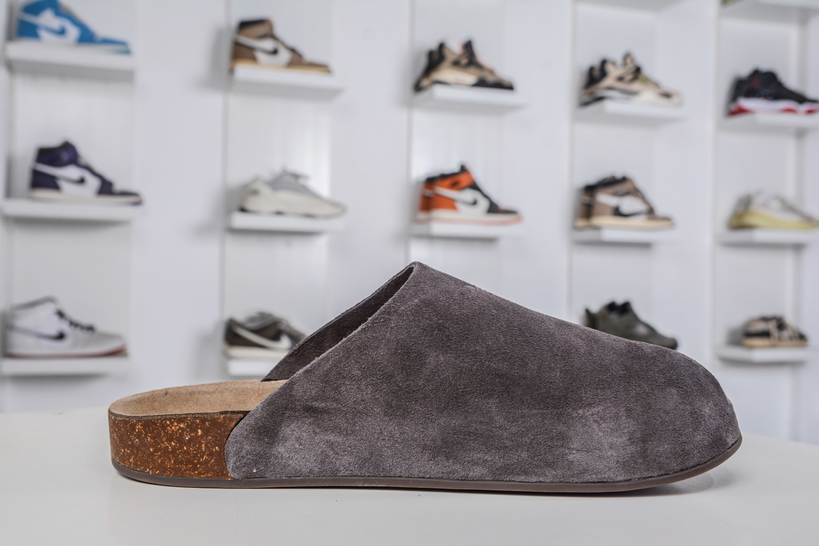 adidas originals Adimule 棕色 勃肯系 防磨防滑包头拖鞋 JS0705