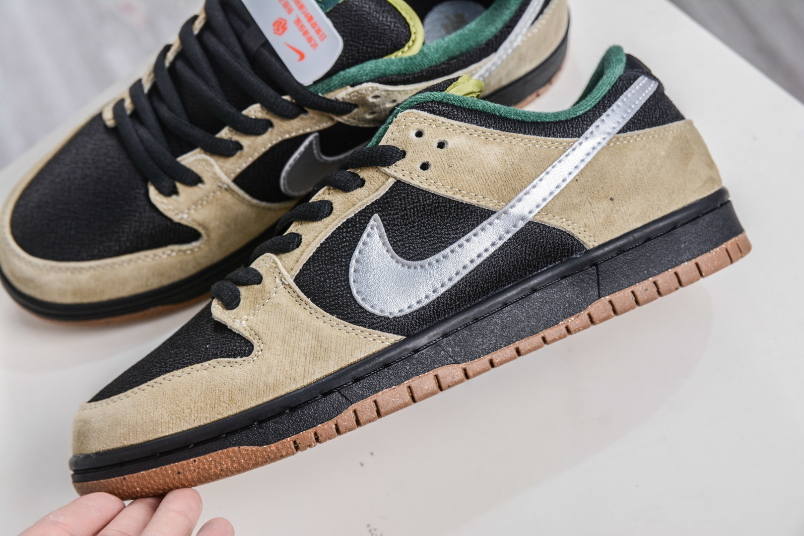 Nike Dunk SB 摩卡冰 西海岸 黑棕绿 FQ7585-200