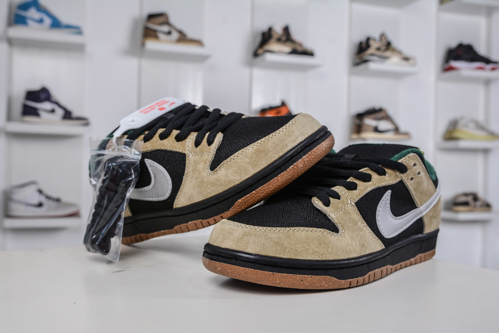 Nike Dunk SB 摩卡冰 西海岸 黑棕绿 FQ7585-200