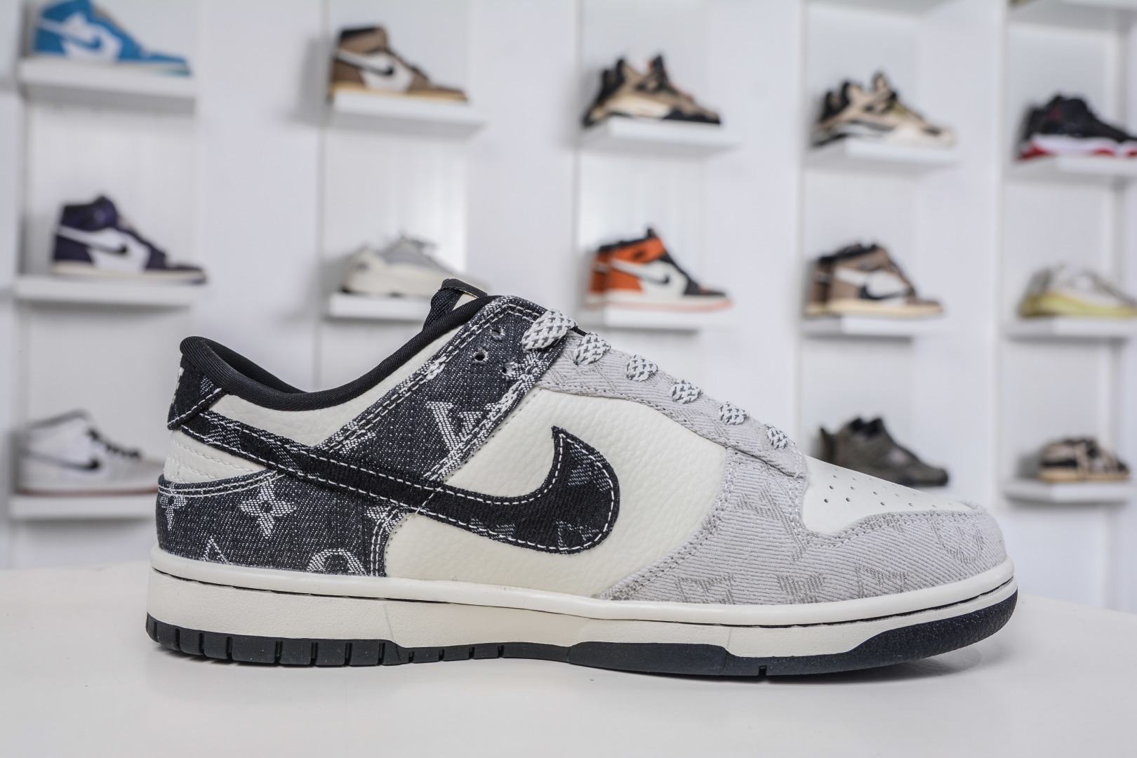 Nike SB Dunk Low x Louis Vuitton LV联名-白灰黑牛仔 SC0601-471