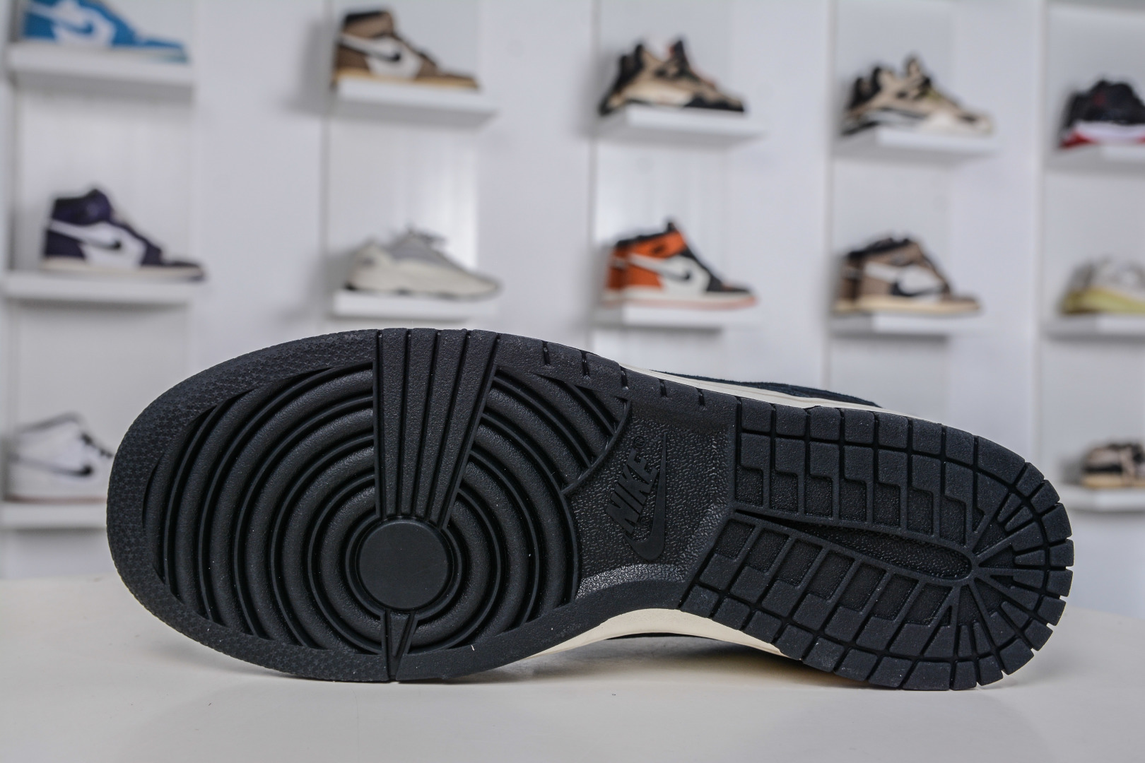 270 Nike SB Dunk Low x Balenciaga 巴黎世家联名-米白黑蓝刺绣 DS6608-015