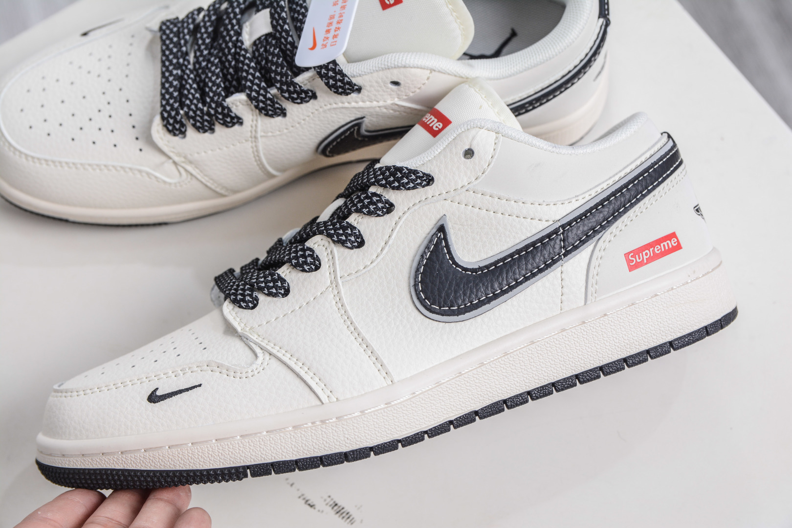 Air Jordan 1 Retro Low x Supreme SUP联名-米黑银勾 XX3168-172
