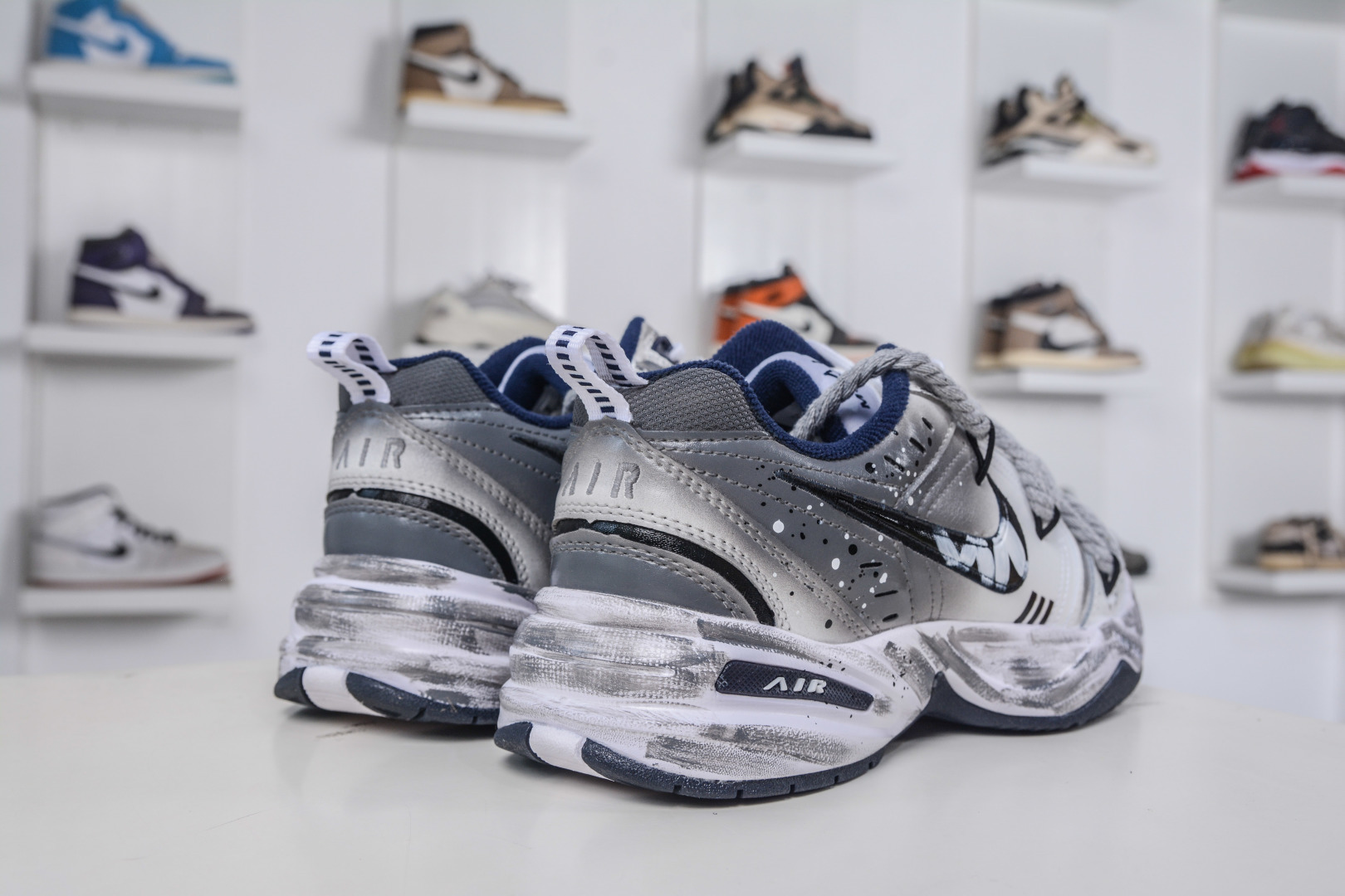 NK Air Monarch IV M2K 涂鸦复古潮流运动舒适老爹鞋 415445-102