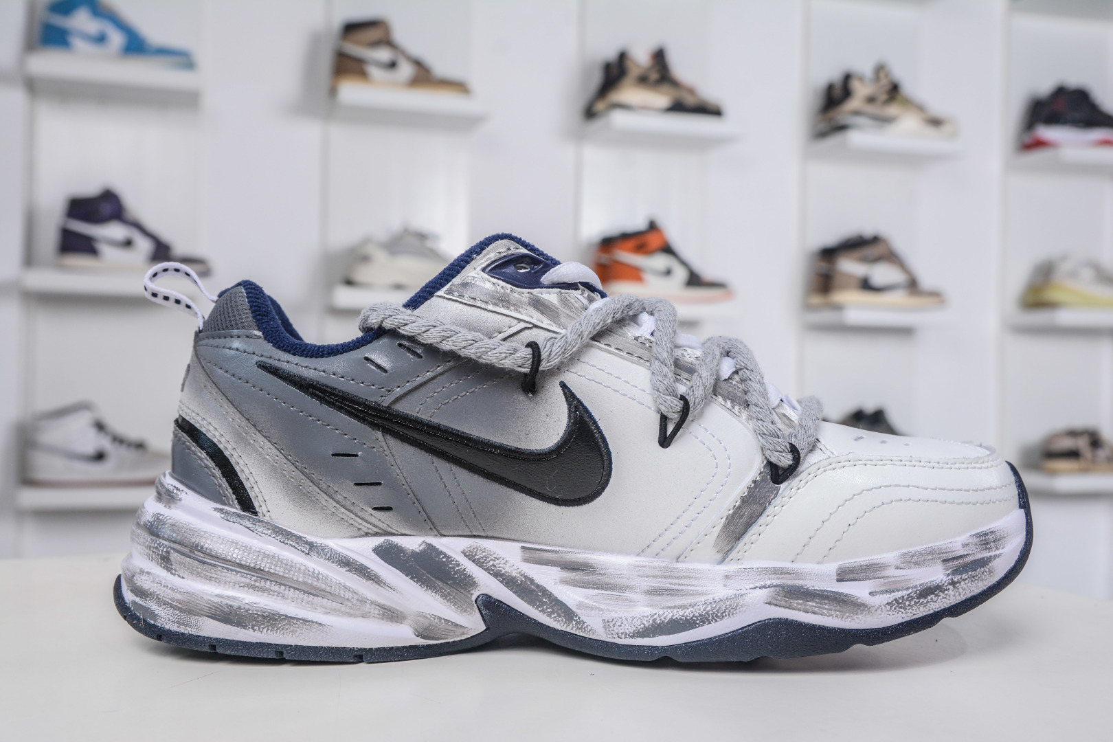 NK Air Monarch IV M2K 涂鸦复古潮流运动舒适老爹鞋 415445-102