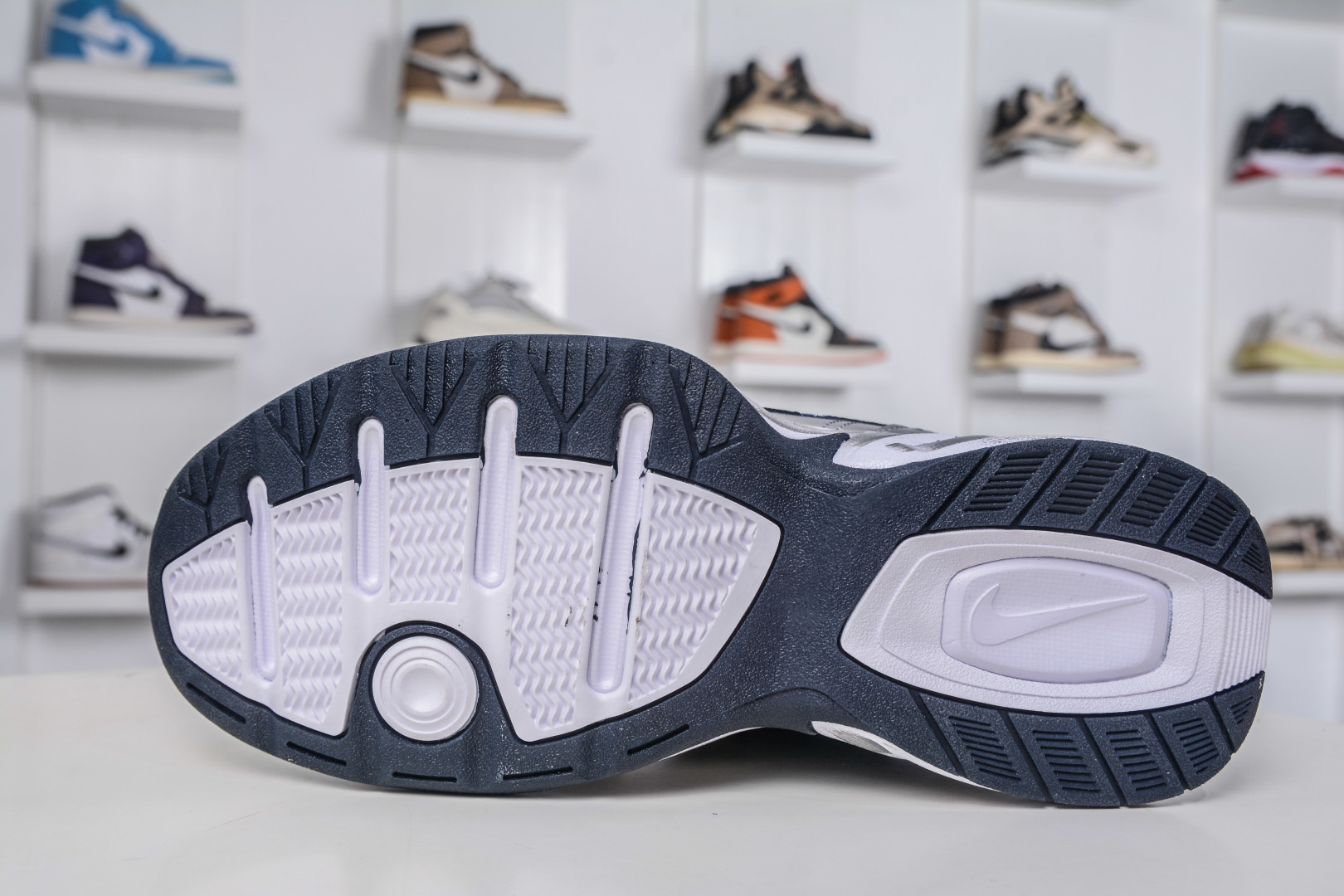 NK Air Monarch IV M2K 涂鸦复古潮流运动舒适老爹鞋 415445-102