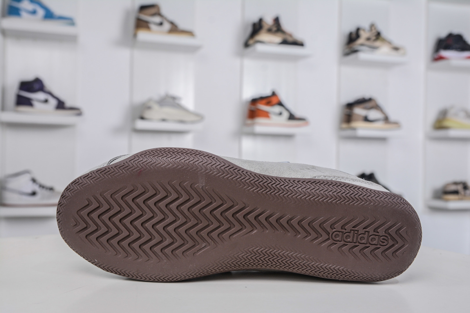 170 AD Urban Reverie Fos 灰银 魔术贴城市芭蕾风薄底休闲鞋 JQ9392