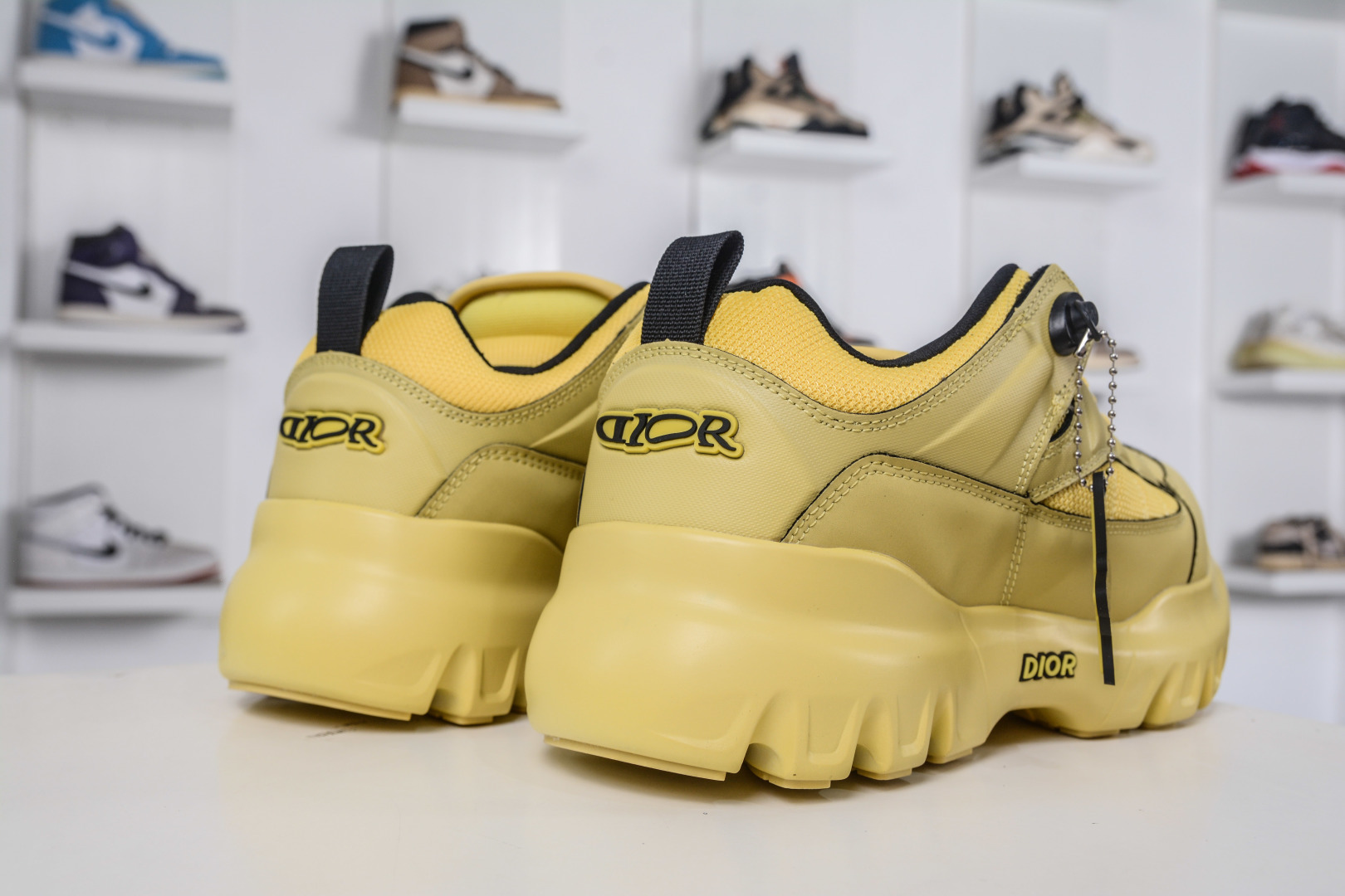 210 Dior 迪奥最新配色B30系列 老爹运动鞋 全新B30运动鞋 顺应复古市场的趋势的 Dad Shoes风格鞋款