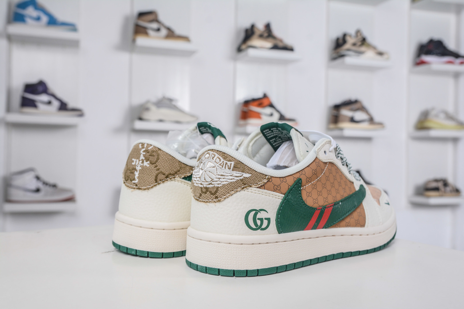 TS x Air Jordan x GUCCI AJ1 Low 倒钩低帮联名古驰-米棕绿 QW5088-206-High Quatity Cheap Brand wholesale wholesaler seller Clothes Bags handbags Sneakers Top Fashion Clothing Shoes from China Factory Chinese suppliers best Quality Beautiful Price TS x Air Jordan x GUCCI AJ1 Low 倒钩低帮联名古驰-米棕绿 QW5088-206