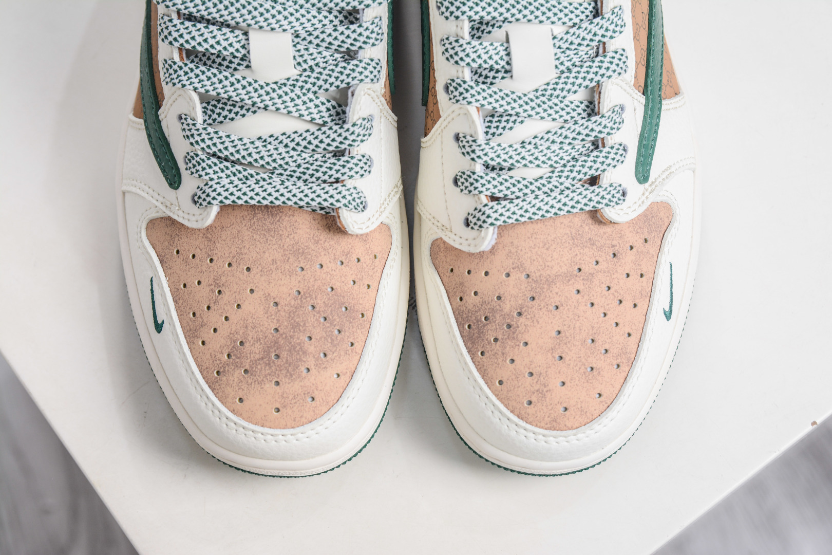 TS x Air Jordan x GUCCI AJ1 Low 倒钩低帮联名古驰-米棕绿 QW5088-206-High Quatity Cheap Brand wholesale wholesaler seller Clothes Bags handbags Sneakers Top Fashion Clothing Shoes from China Factory Chinese suppliers best Quality Beautiful Price TS x Air Jordan x GUCCI AJ1 Low 倒钩低帮联名古驰-米棕绿 QW5088-206