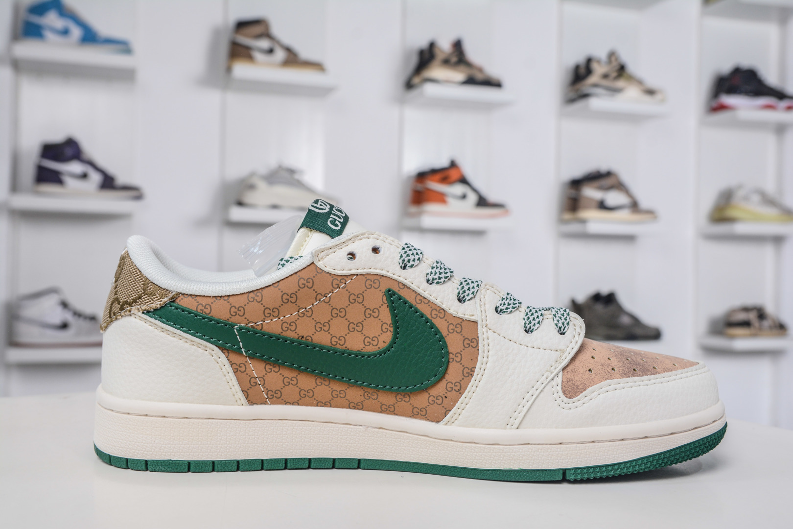 TS x Air Jordan x GUCCI AJ1 Low 倒钩低帮联名古驰-米棕绿 QW5088-206-High Quatity Cheap Brand wholesale wholesaler seller Clothes Bags handbags Sneakers Top Fashion Clothing Shoes from China Factory Chinese suppliers best Quality Beautiful Price TS x Air Jordan x GUCCI AJ1 Low 倒钩低帮联名古驰-米棕绿 QW5088-206