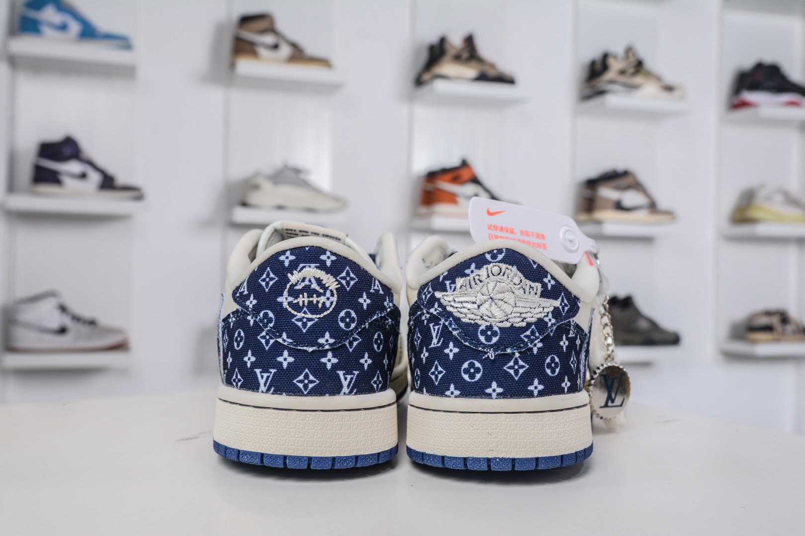 TS x Air Jordan x Louis Vuitton AJ1 Low 倒钩低帮LV联名-白蓝牛仔勾 XD1979-002