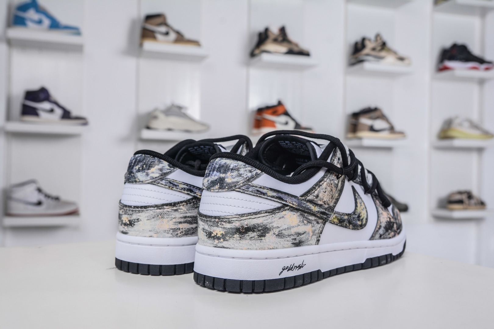270 Nike Dunk Low 淘金热 黑白金 HF5441-100